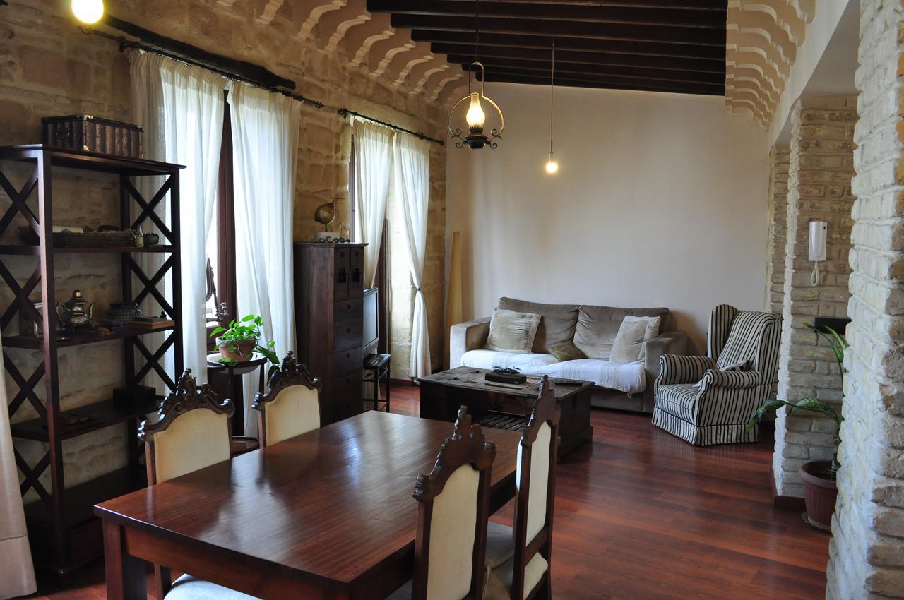 Apartamentos Deluxe Calle Corredera Jerez de la Frontera Exterior foto